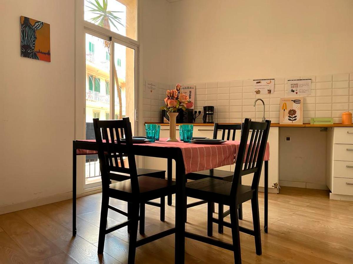 By La Rambla Rooms Barcelona Buitenkant foto