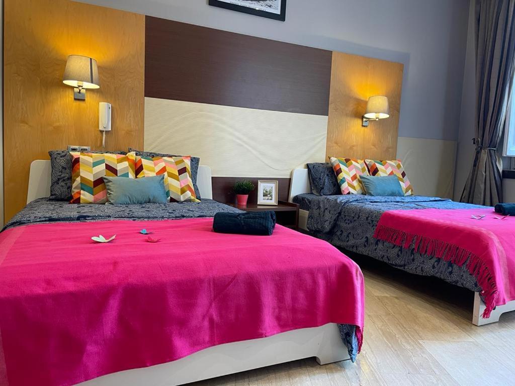 By La Rambla Rooms Barcelona Buitenkant foto